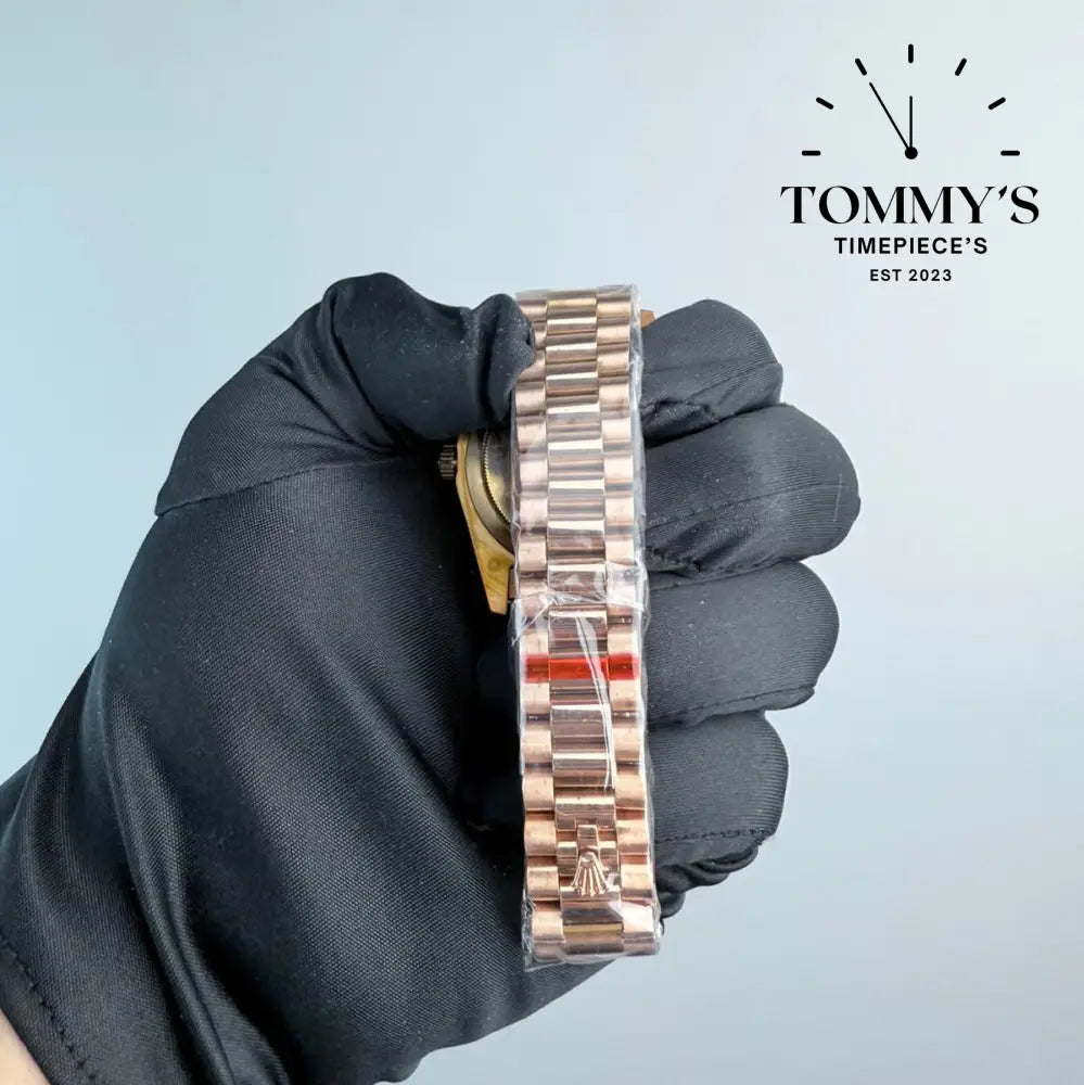 AAA+ Day Date (228235) 40mm White Dial-Presidential Bracelet (Fluted Bezel)