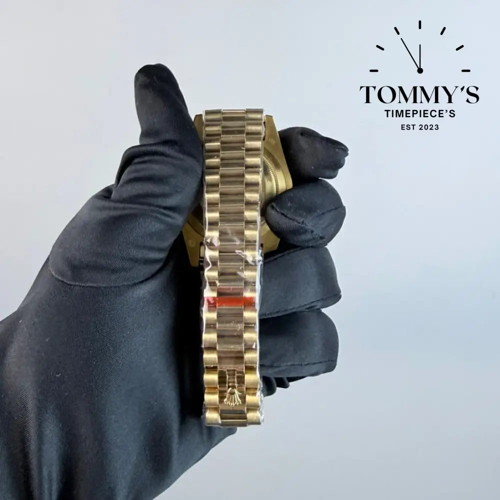 AAA+ Day Date (228238) 40mm Champagne Roman Numeral Dial-Presidential Bracelet (Fluted Bezel)
