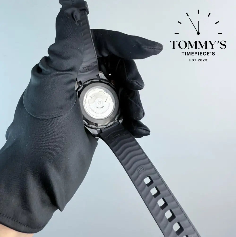 AAA+ Seamaster Diver 300M 42mm Black Dial-Rubber Strap (Sedna Gold)