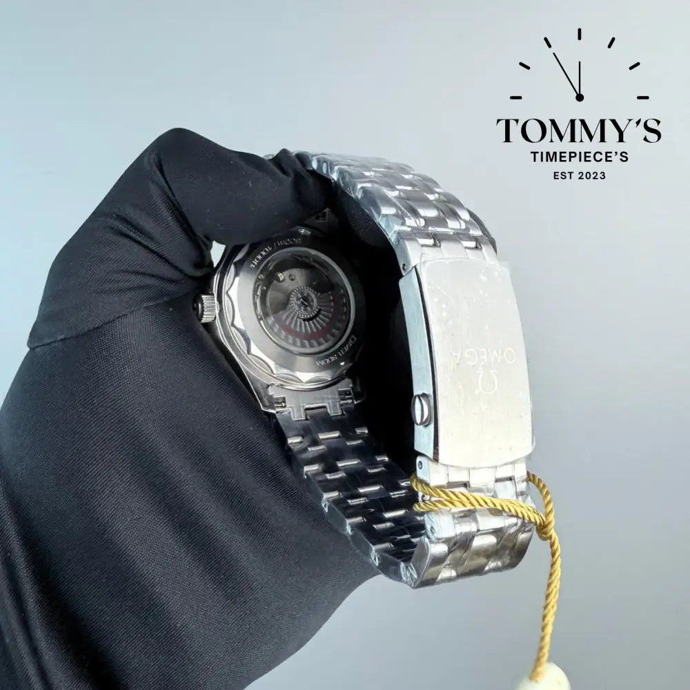 AAA+ Seamaster Diver 300M America’s Cup Edition 42mm White Dial-Steel Bracelet (Blue Ceramic Bezel)