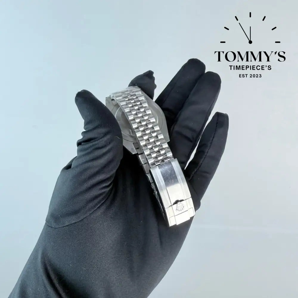 Superclone GMT-Master II "Batgirl", (126710BLNR) 40mm Black Dial-Jubilee Bracelet (Blue/Black Ceramic Bezel)