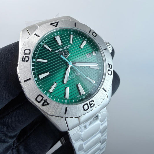 AAA+ Aquaracer Professional 200 Solargraph, 40mm Green Dial-Stainless Steel Bracelet (Matt Silver Bezel)