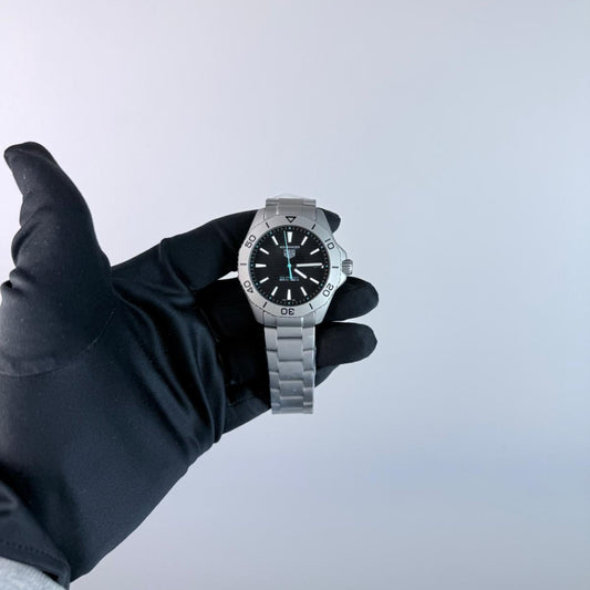 AAA+ Aquaracer Professional 200 Solargraph, 40mm Black Dial-Stainless Steel Bracelet (Silver Bezel)