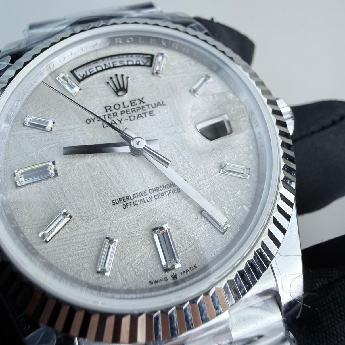 QF Superclone Day-Date (228238), 40mm Silver Meteorite Dial-Presidential Bracelet (Fluted Bezel)