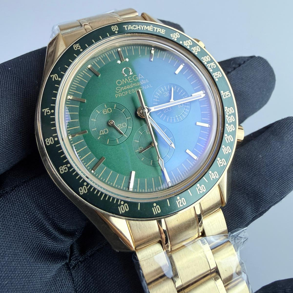 AAA+ Speedmaster Moonwatch Professional, 42mm Sun-Brushed Green Dial-Stainless Steel Bracelet (Green Bezel)