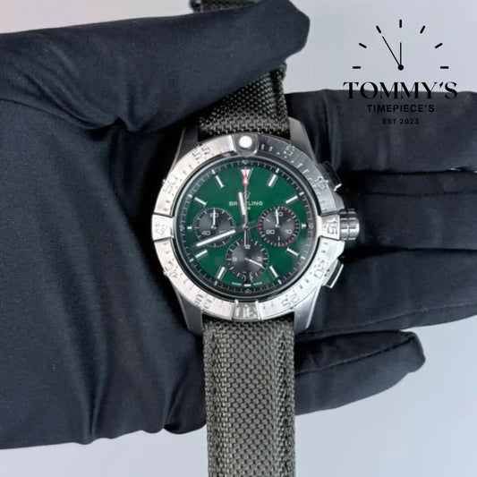 AAA+ Avenger B01 Chronograph 42mm Green Dial