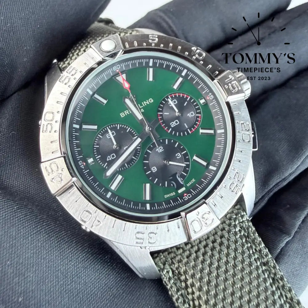AAA+ Avenger B01 Chronograph 42mm Green Dial