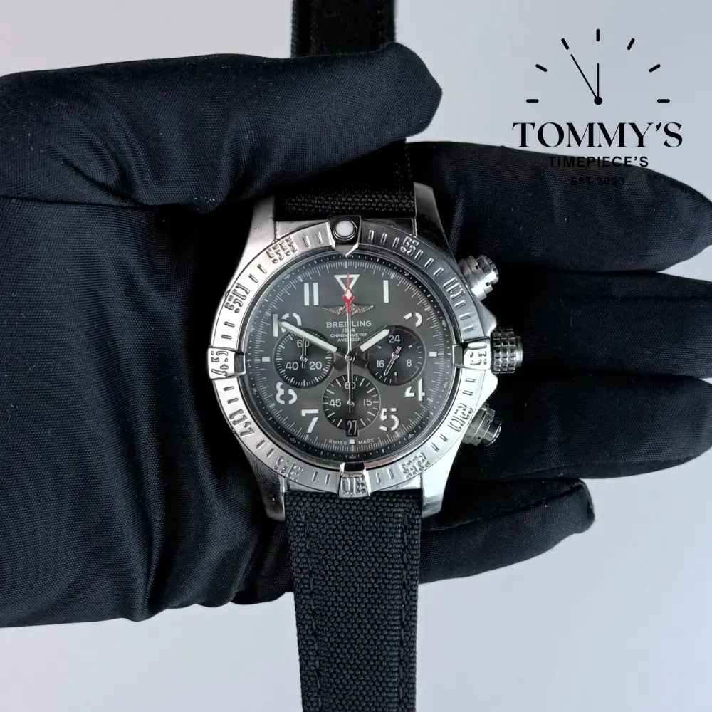 AAA+ Avenger B01 Chronograph 45mm Grey Dial
