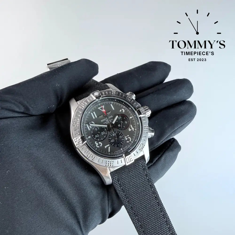 AAA+ Avenger B01 Chronograph 45mm Grey Dial