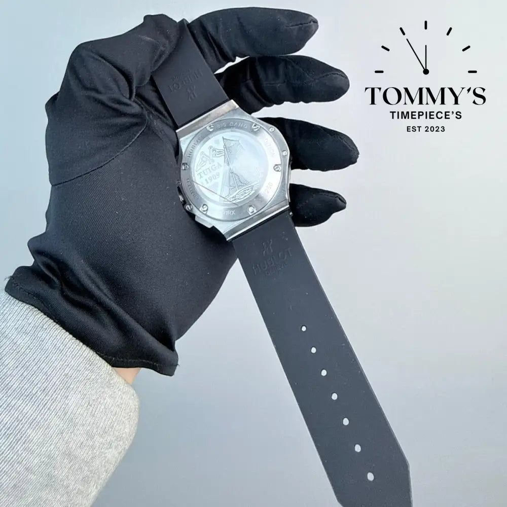 AAA+ Big Bang Original 44mm Black Dial-Rubber Strap (Black Bezel) Watches