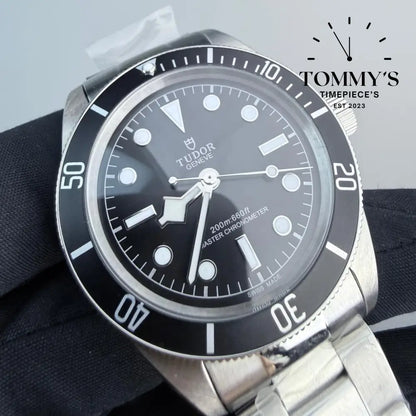 AAA+ Black Bay Monochrome 41mm Black Dial-Stainless Steel Bracelet (Black Bezel) Watches