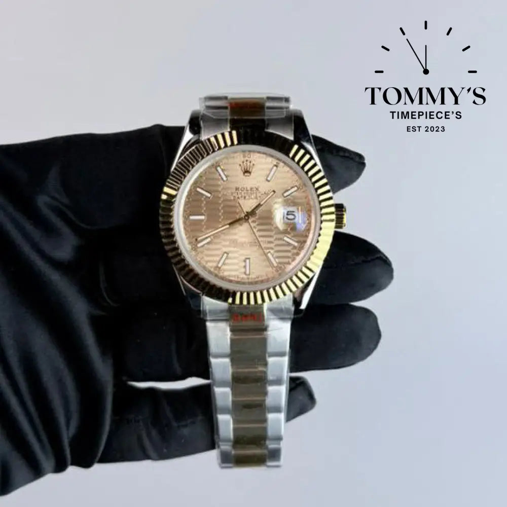 AAA+ Datejust (126333-0021) 41mm Champagne Motif Dial-Oyster Bracelet (Fluted Bezel)