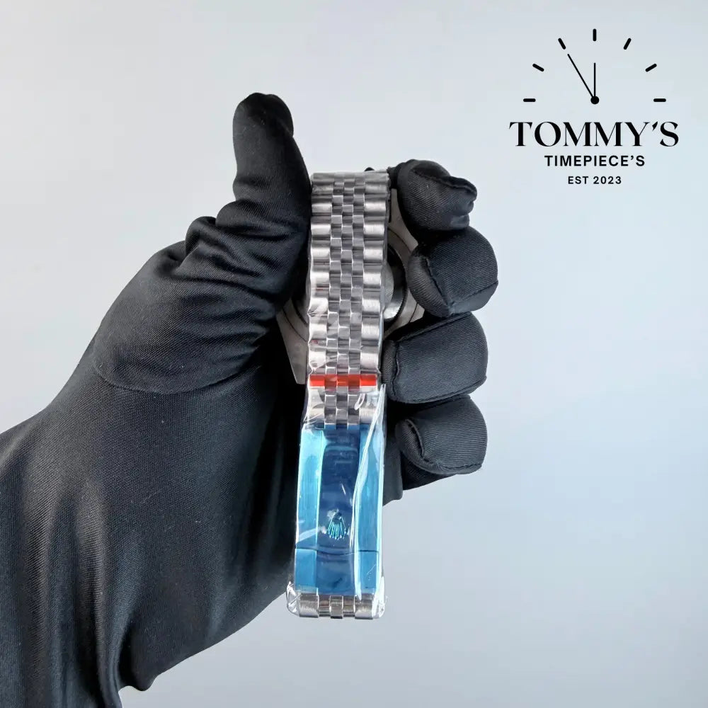 AAA+ Datejust (126334) 41mm Blue Roman Dial-Jubilee Bracelet (Fluted Bezel)