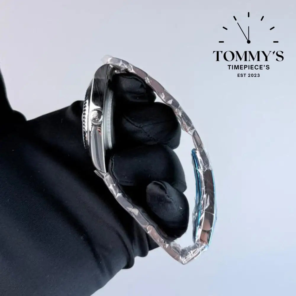 AAA+ Datejust (126334) 41mm Blue Roman Dial-Oyster Bracelet (Fluted Bezel)