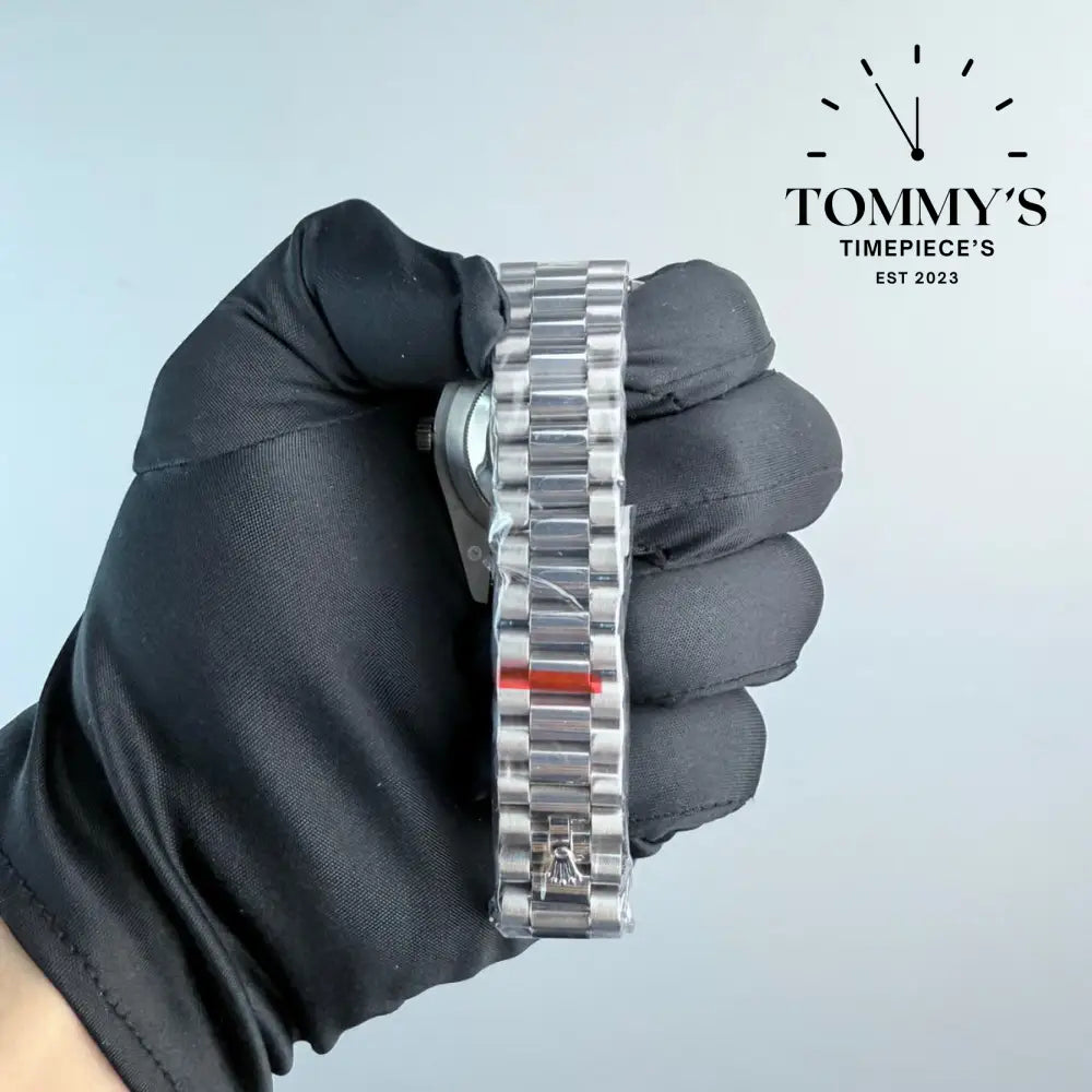 AAA+ Day Date (228236) 40mm Black Dial-Presidential Bracelet (Fluted Bezel)
