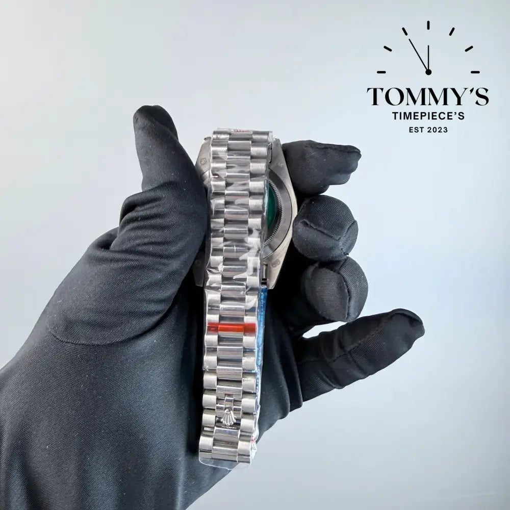 AAA+ Day Date (228239-0002) 40mm Dark Rhodium Stripe Motif Dial-Presidential Bracelet (Fluted Bezel)