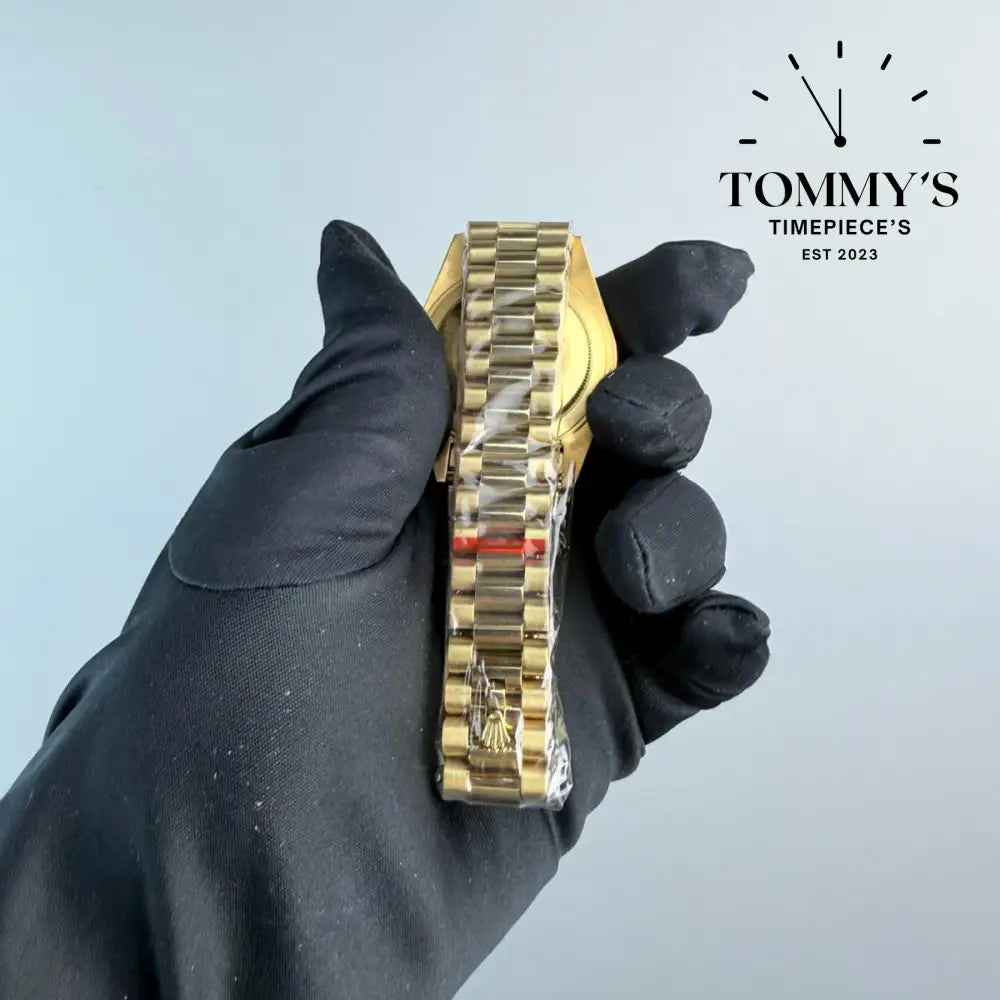 AAA+ Day Date (m228238-0042) 40mm White Dial-Presidential Bracelet (Fluted Bezel)