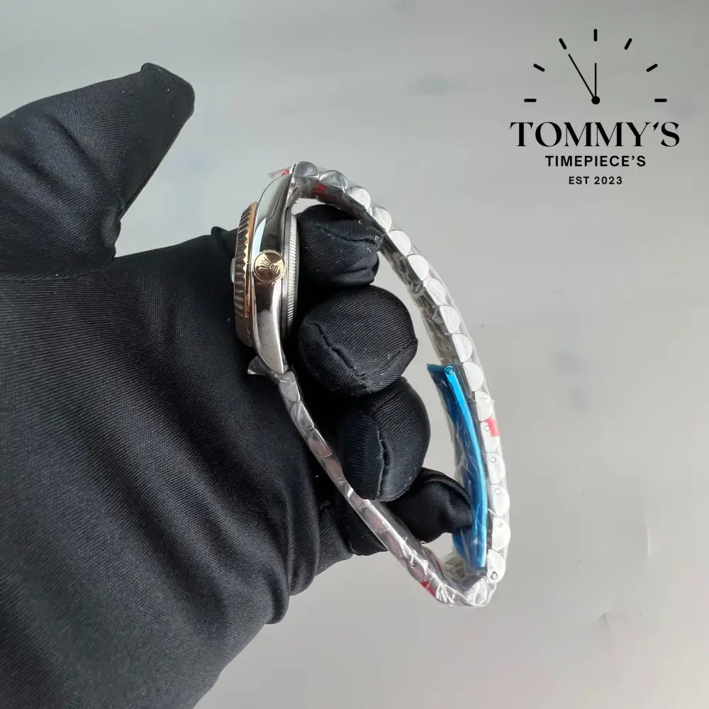 AAA + Ladies Datejust 28mm Green Dial (Bimetal Rose Gold) On Jubilee With Fluted Bezel