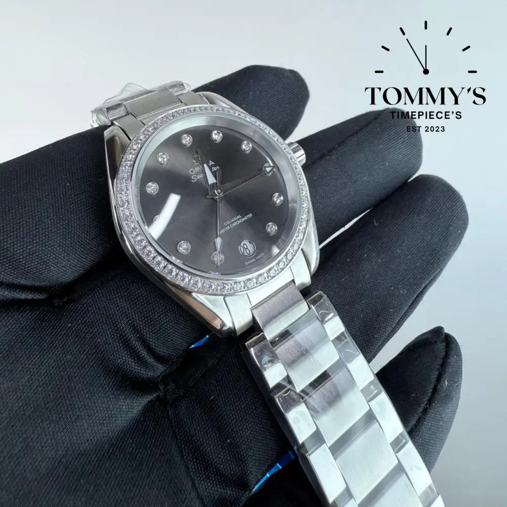 AAA+ Ladies Omega Seamaster Aqua Terra 150M Co-Axial Master Chronometer 30mm Grey Dial-Stainless Steele Bracelet