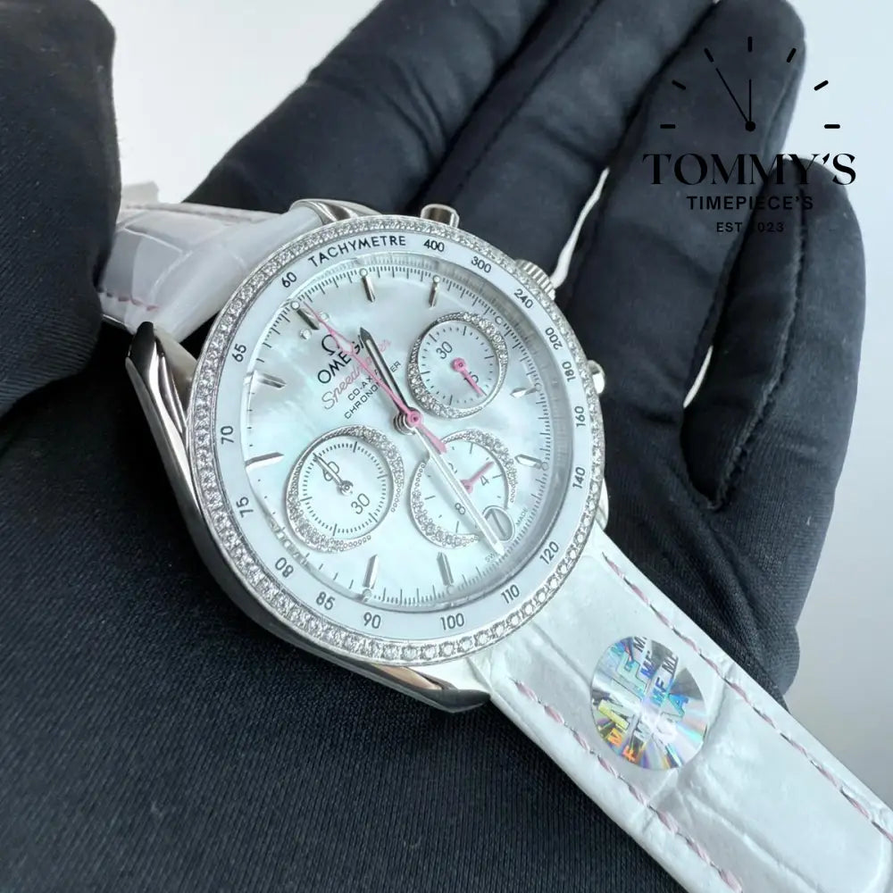 AAA+ Ladies Speedmaster Co-Axial Chronometer Chronograph 38mm Mother-Of-Pearl Dial-White Leather Strap (Diamond-set