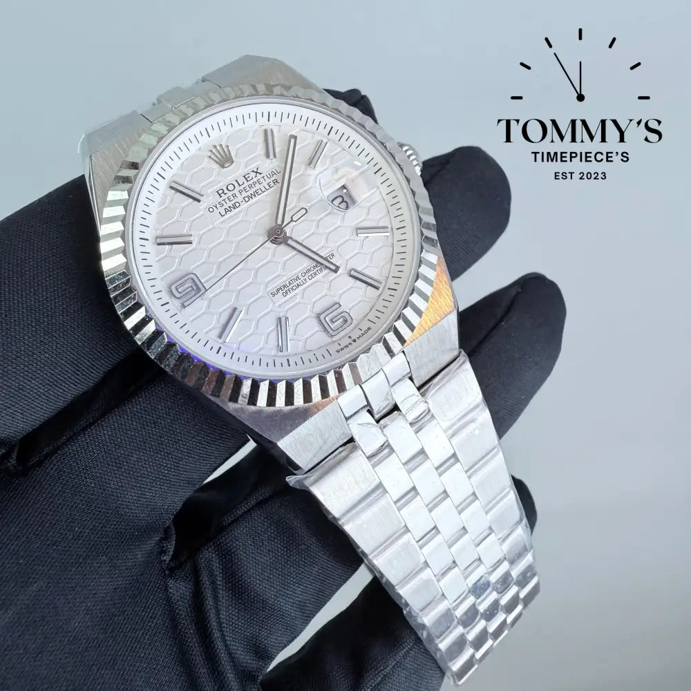 AAA+ Land Dweller White Dial With Fluted Bezel