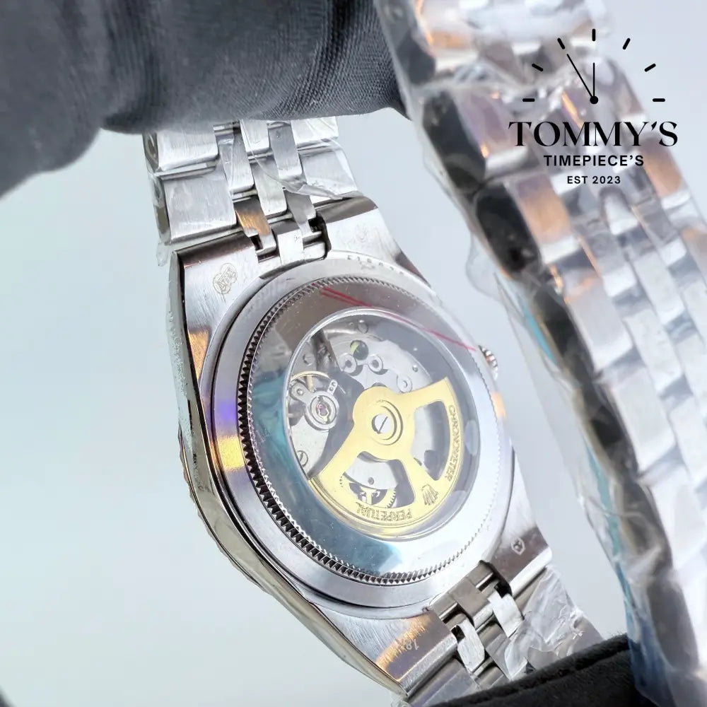 AAA+ Land Dweller White Dial With Fluted Bezel