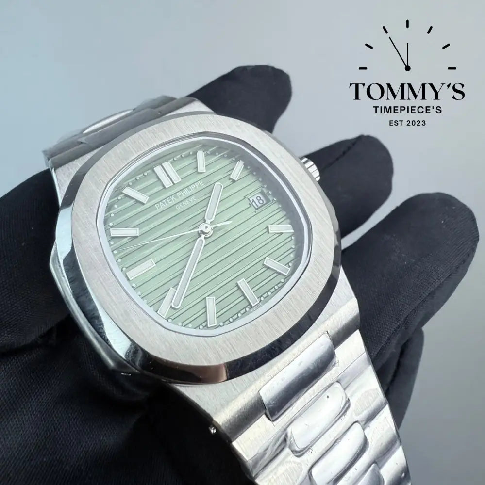 AAA+ Nautilus 5711/1A-014 41mm Green Dial