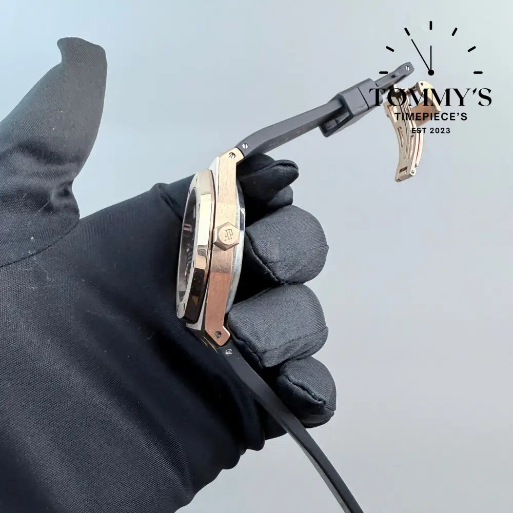 Aaa + Royal Oak On A Rubber Strap