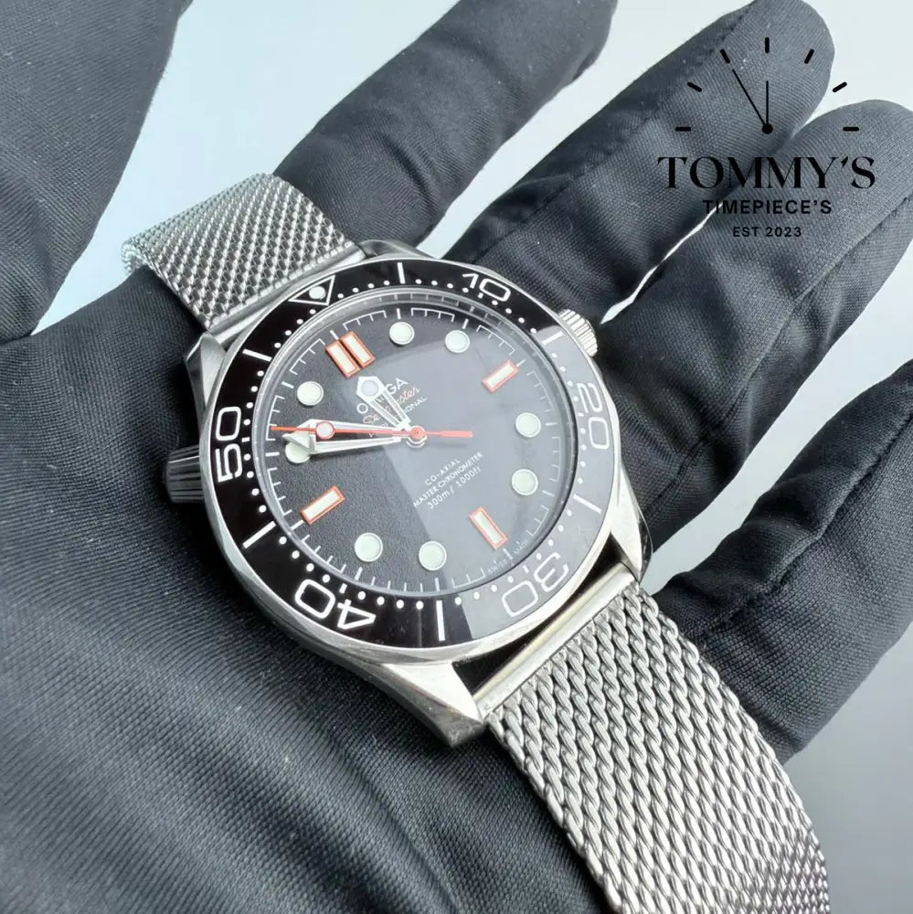 AAA+ Seamaster Diver 300M Co-Axial Master Chronometer 42mm Black Dial-Mesh Bracelet (Black Bezel)