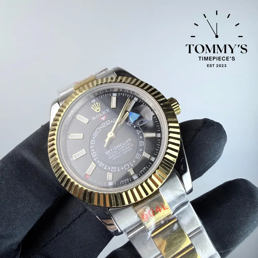 AAA+ Skydweller (326933) 42mm Black Dial-Oyster Bracelet (Fluted Bezel)