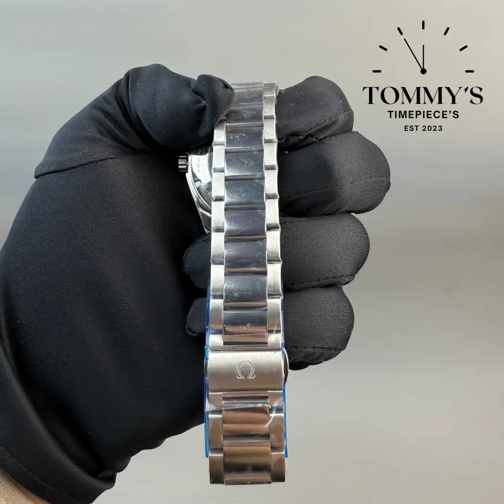 Aaa + Aqua Terra Worldtimer