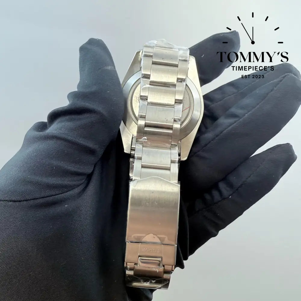 AAA + Black Bay On A Red Bezel