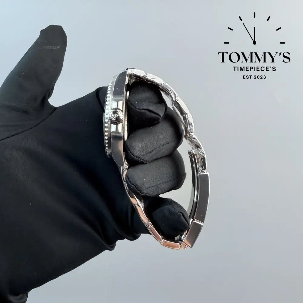 Superclone Bruce Wayne Oyster With Warranty Card