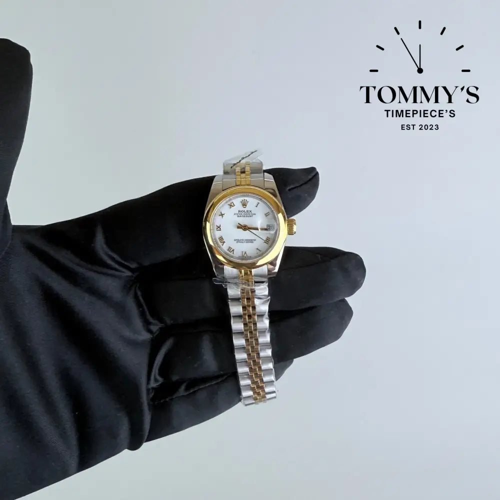 AAA + Datejust 28mm White Dial [Bimetal Gold] On A Smooth Bezel