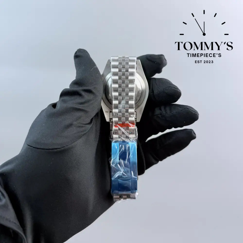 AAA + Datejust Black Dial On Jubilee With Fluted Bezel