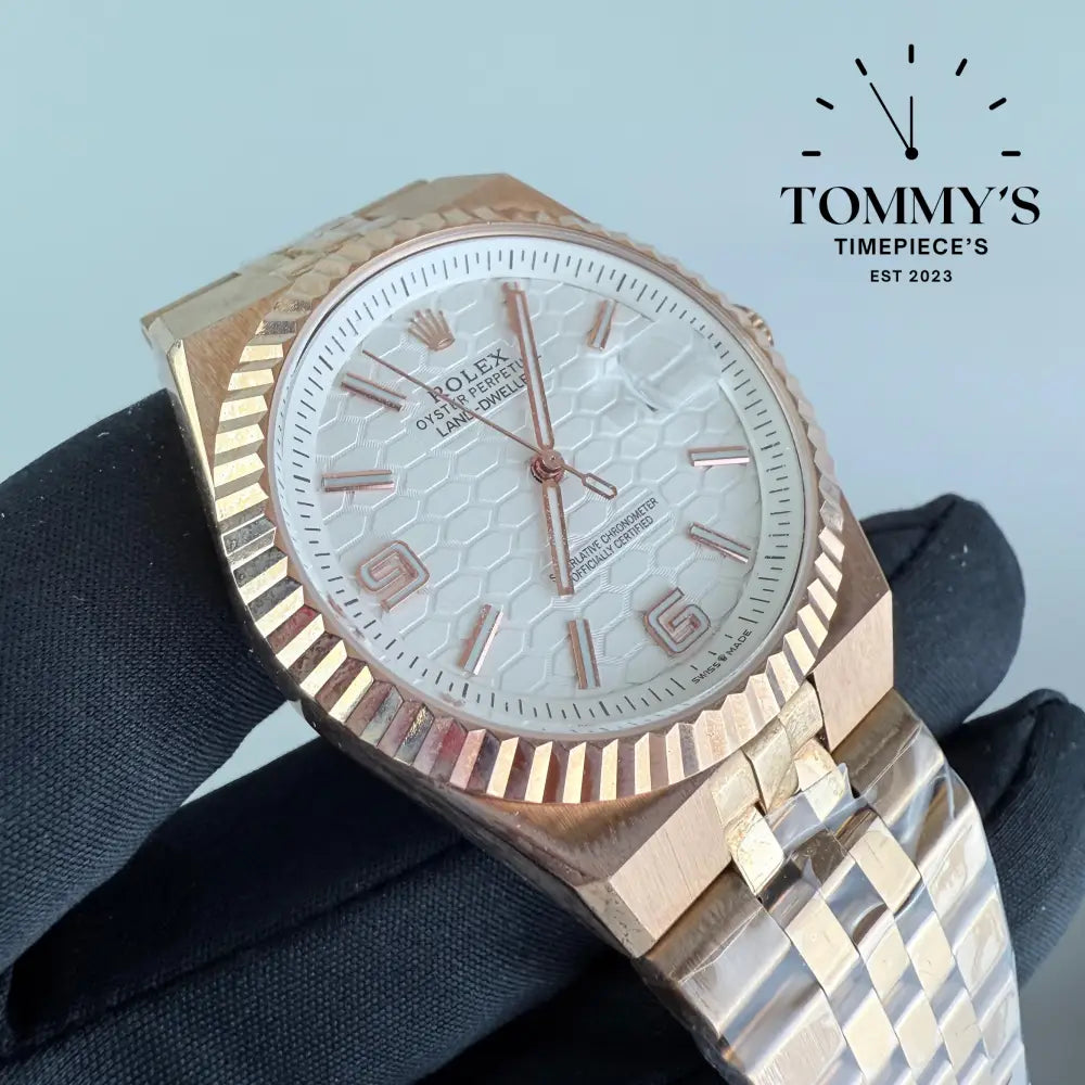 AAA+ Land Dweller White Dial With Fluted Bezel