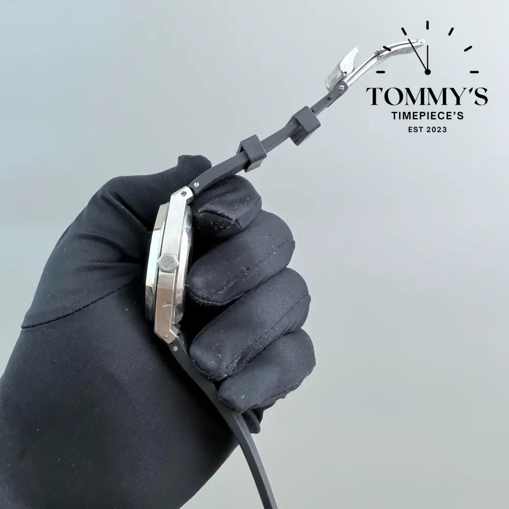 AAA + Royal Oak black rubber strap