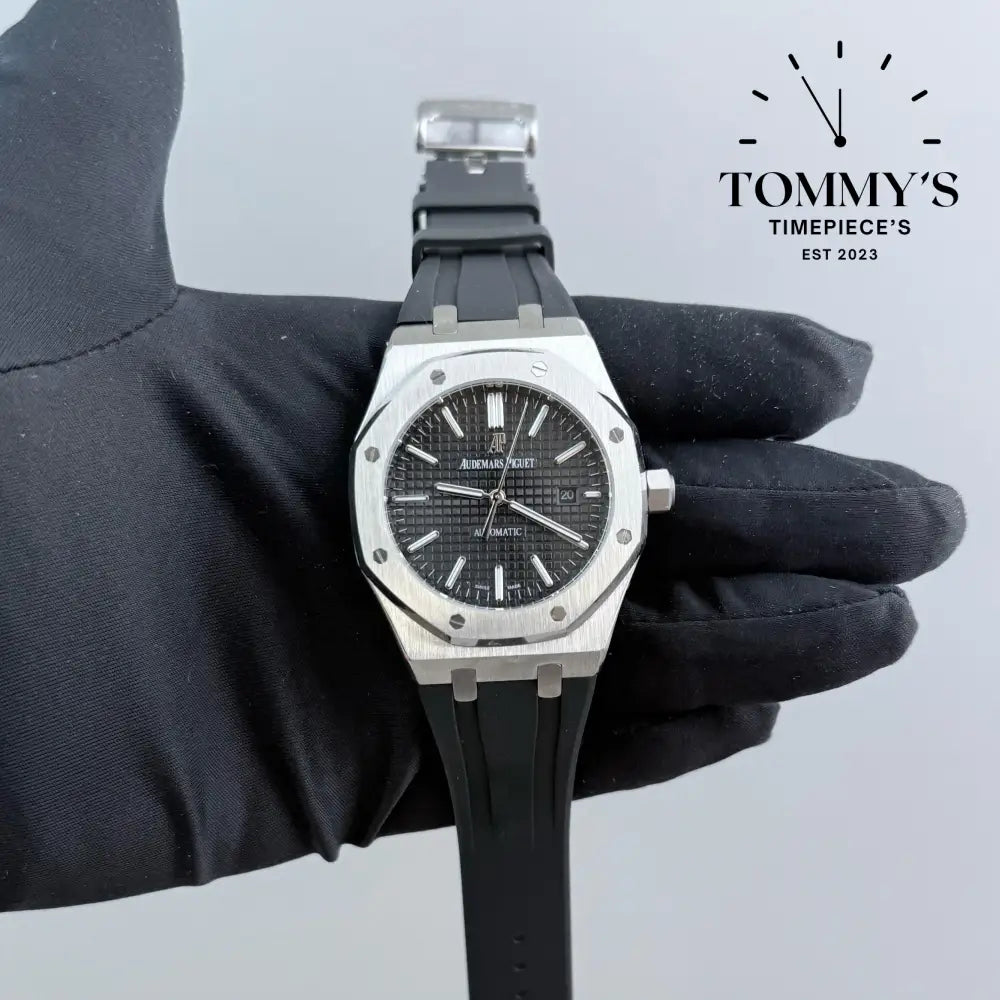 AAA + Royal Oak black rubber strap