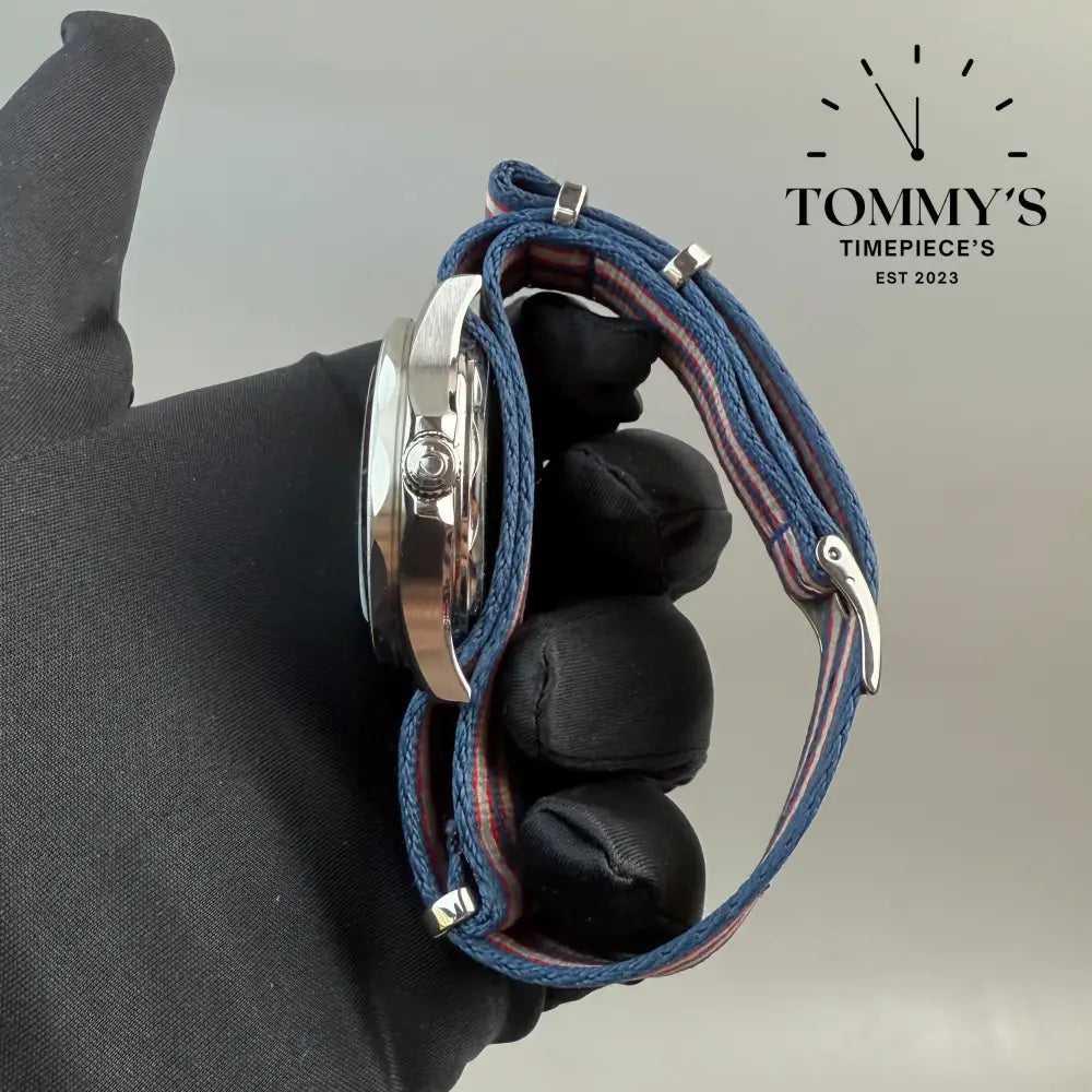 Aaa + Seamaster James Bond