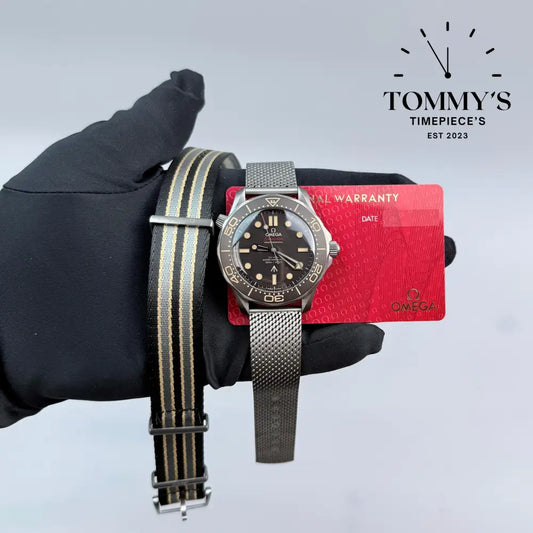 Superclone 007 Seamaster Diver 300M With An Extra Strap